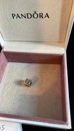 Pandora bedel dobbelsteen, Ophalen of Verzenden, Zo goed als nieuw, Zilver, Pandora