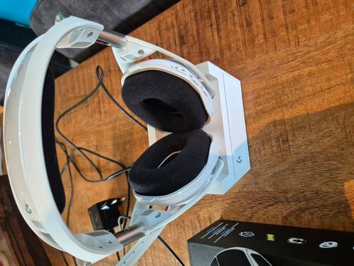 Logitech x Astro headset, Audio, Tv en Foto, Koptelefoons, Zo goed als nieuw, Overige merken, Draadloos, Bluetooth, Ophalen of Verzenden