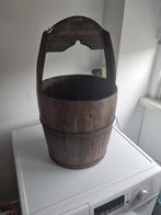 Houten emmer met handvat, Ophalen