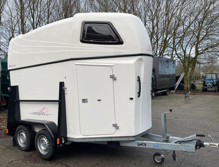 Twee mooie 2 paards paardentrailers. Meerdere trailers staan, Dieren en Toebehoren, Paarden en Pony's | Trailers en Aanhangwagens