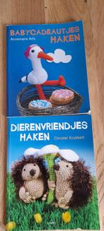 2 Haakboeken: Babycadeautjes & Dieren, Ophalen of Verzenden, Gelezen, Breien en Haken, Geschikt voor kinderen