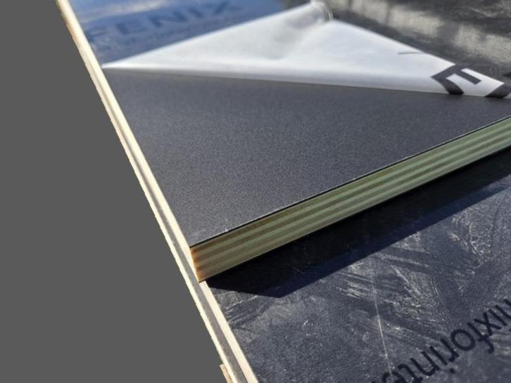 Multiplex  2-zijdig Fenix NTM 0720 Nero Ingo - nr: P17, Doe-het-zelf en Verbouw, Platen en Panelen, Nieuw, Multiplex, Ophalen