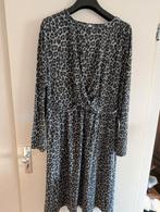 Leuke jurk met panterprint, Kleding | Dames, Jurken, Maat 46/48 (XL) of groter, Ophalen of Verzenden, Zo goed als nieuw, Knielengte