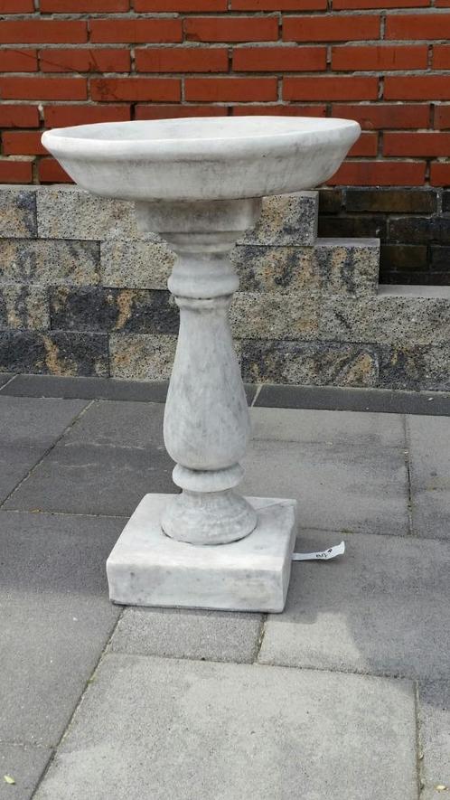 VOGELSDRINKSCHAAL / STRAK KLASSIEK / BETON, Tuin en Terras, Vogelhuisjes en Vogelbaden, Nieuw, Ophalen