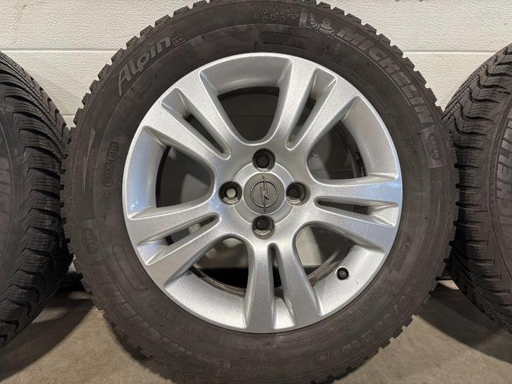 15" org. lm opel michelin winterbanden st. 4 x 100 corsa ..., Auto-onderdelen, Banden en Velgen, Banden en Velgen, Winterbanden