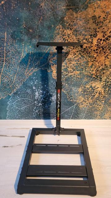 Next Level Racing wheelstand  beschikbaar voor biedingen