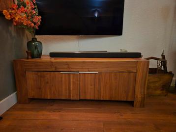 Teakhouten TV-meubel - 141x55x50cm beschikbaar voor biedingen