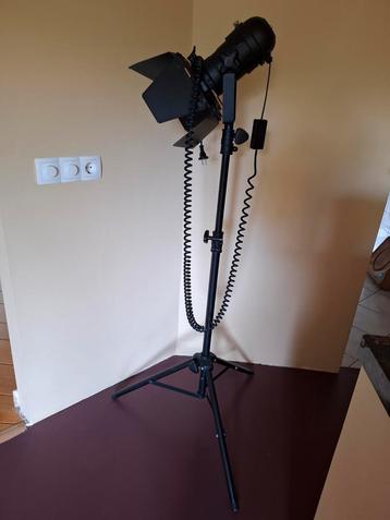 Studio Lamp met Statief beschikbaar voor biedingen