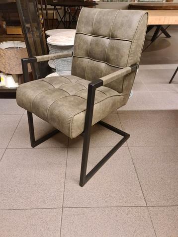 Nieuwe eetkamerstoel Two leer microvezel groen €75 beschikbaar voor biedingen