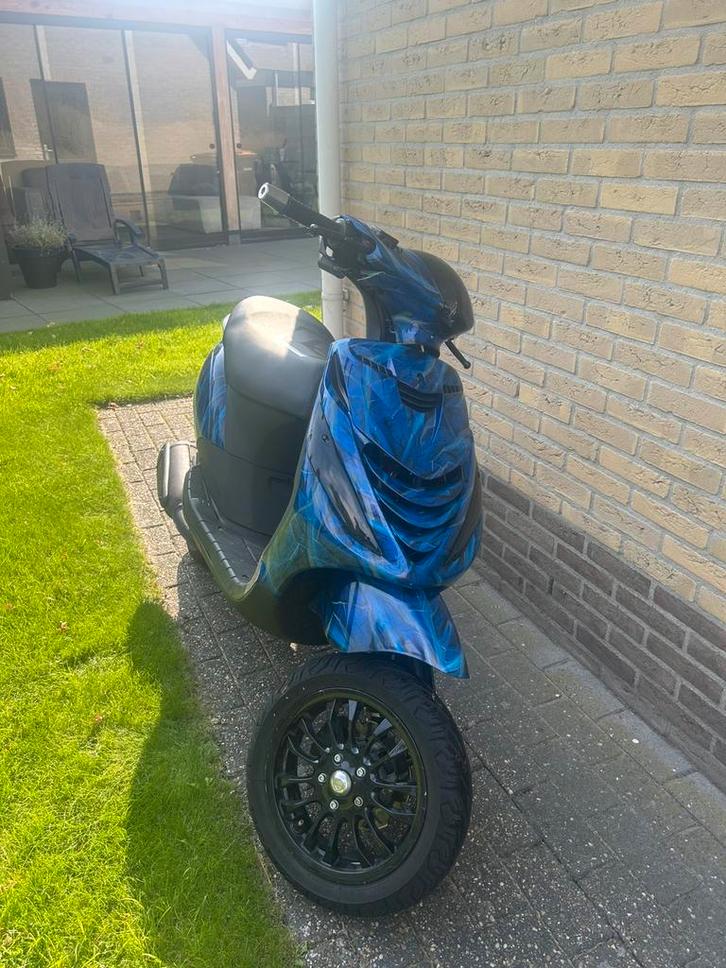 Zip 125cc 2T, Fietsen en Brommers, Scooters | Piaggio, Gebruikt, Zip, Maximaal 45 km/u, Tweetakt, Ophalen of Verzenden
