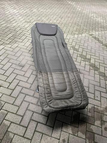 Stretcher trent beschikbaar voor biedingen