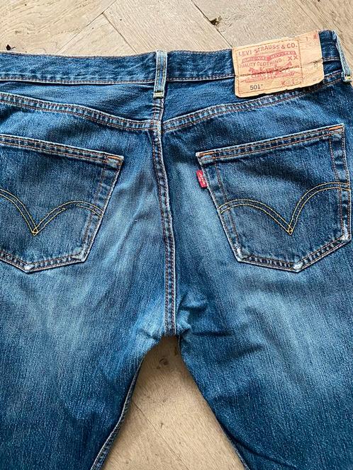 Donkerblauwe levi s jeans 501 maat 32 hele nette staat, Kleding | Heren, Spijkerbroeken en Jeans, Zo goed als nieuw, W32 (confectie 46) of kleiner