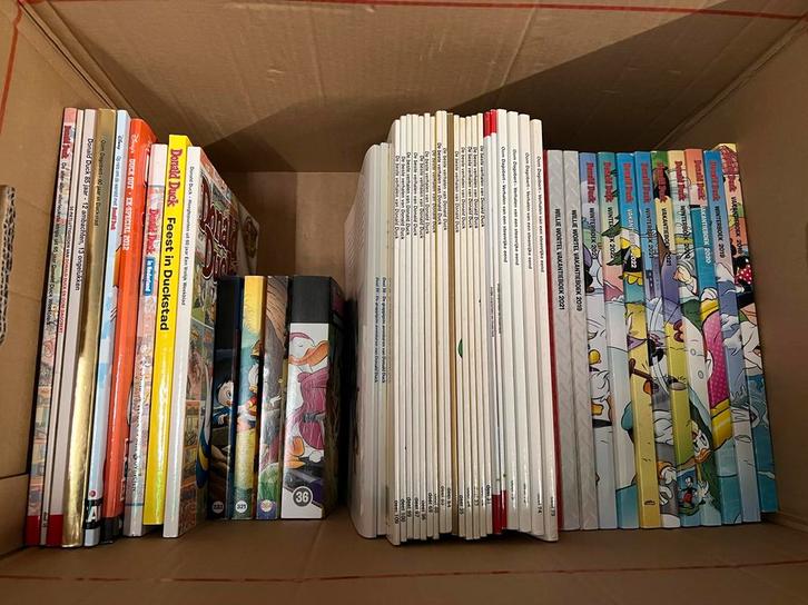 50L - Heel veel Donald Duck verzamelalbums / vakantieboeken, Boeken, Strips | Comics, Zo goed als nieuw, Meerdere comics, Europa