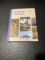 Boek Vandaag Niet Thuis, als nieuw, Overige merken, Europa, Ophalen of Verzenden, Zo goed als nieuw