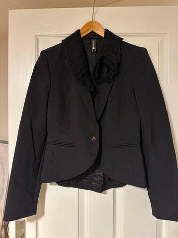 Mooi jasje Marc Cain beschikbaar voor biedingen