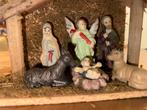 Kerststal met 6 stenen beeldjes handgeschilderd, Antiek en Kunst, Antiek | Religie, Ophalen of Verzenden