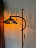 Vintage Deense hengellamp ‘60, Huis en Inrichting, Lampen | Vloerlampen, Hout, Vintage retro buisframe design rotan webbing papercord deens