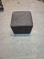 Vierkante poef / voetenbank, Ophalen, Minder dan 50 cm, Gebruikt, Vierkant
