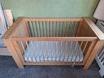 Ledikant met Aerosleep matras, matrasbeschermer en hoes, Kinderen en Baby's, Babywiegjes en Ledikanten, Ophalen, Gebruikt, Ledikant