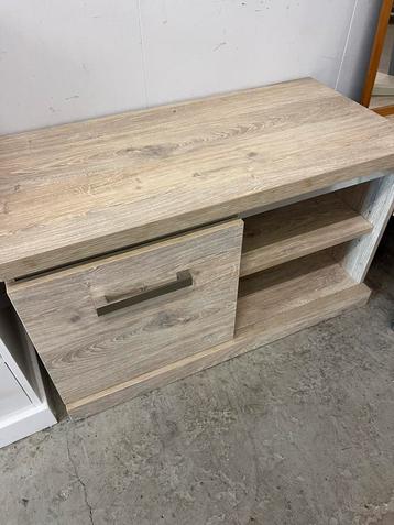 Tv-meubel 54/90/45cm beschikbaar voor biedingen