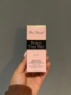 Too faced: born this way foundation in Golden, Gehele gezicht, Beige, Nieuw, Ophalen of Verzenden