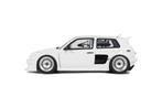 OttoMobile 1:18 Volkswagen Golf III Khyzyl Saleem 2024 wit, Hobby en Vrije tijd, Modelauto's | 1:18, OttOMobile, -, Nieuw, Ophalen of Verzenden