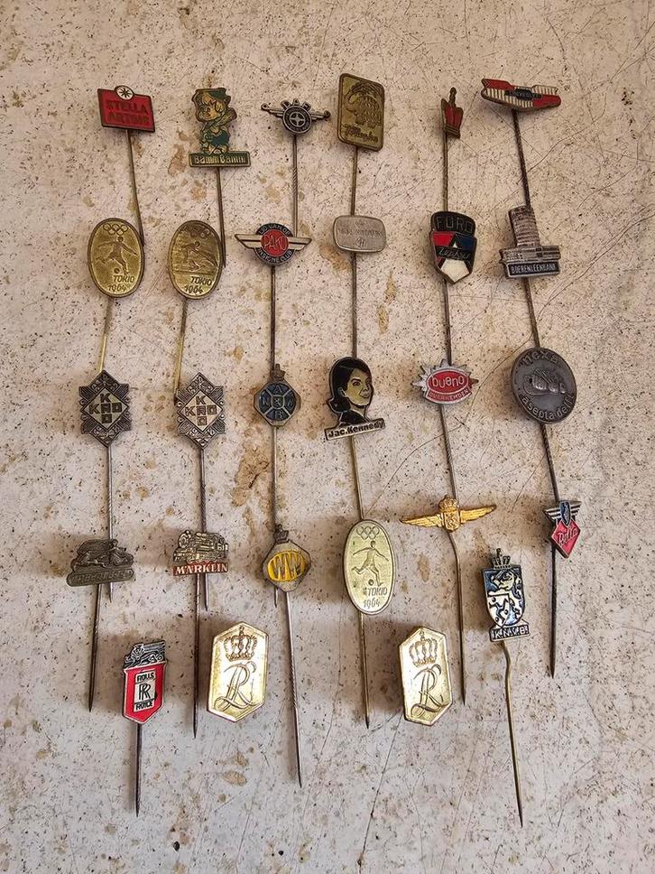 Partijtje Speldjes / Pins - Diverse Onderwerpen, Verzamelen, Speldjes, Pins en Buttons, Gebruikt, Speldje of Pin, Overige onderwerpen