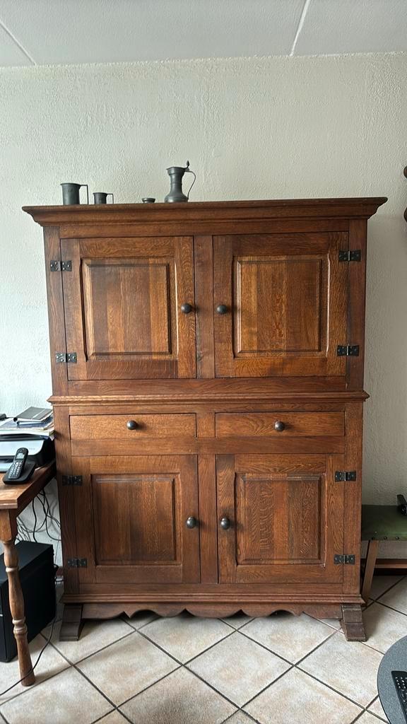 Buffetkast - Authentiek en ruim eiken in prijs verlaagd!, Huis en Inrichting, Kasten | Buffetkasten, Gebruikt, 150 tot 200 cm