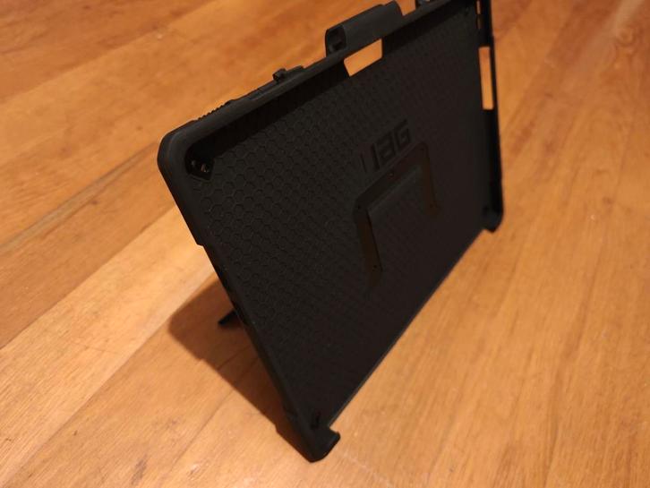 Microsoft Surface Pro 9 UAG Tablet Hoes, Computers en Software, Tablet-hoezen, Gebruikt, Bescherming achterkant, Ophalen of Verzenden