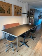 Gispen eettafel, Ophalen, Overige materialen, Gebruikt, Industrieel, linoleum blad met chroom poten.