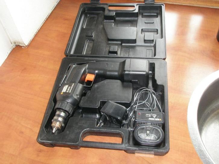 Black&Decker BL96VK accu boormachine, Doe-het-zelf en Verbouw, Gereedschap | Boormachines, Gebruikt, Boormachine, Variabele snelheid