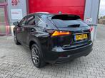 Lexus NX 300h AWD Luxury Line / Fabrieks glazen sch - kantel, Auto's, Lexus, Automaat, Gebruikt, Euro 6, 109 €/maand