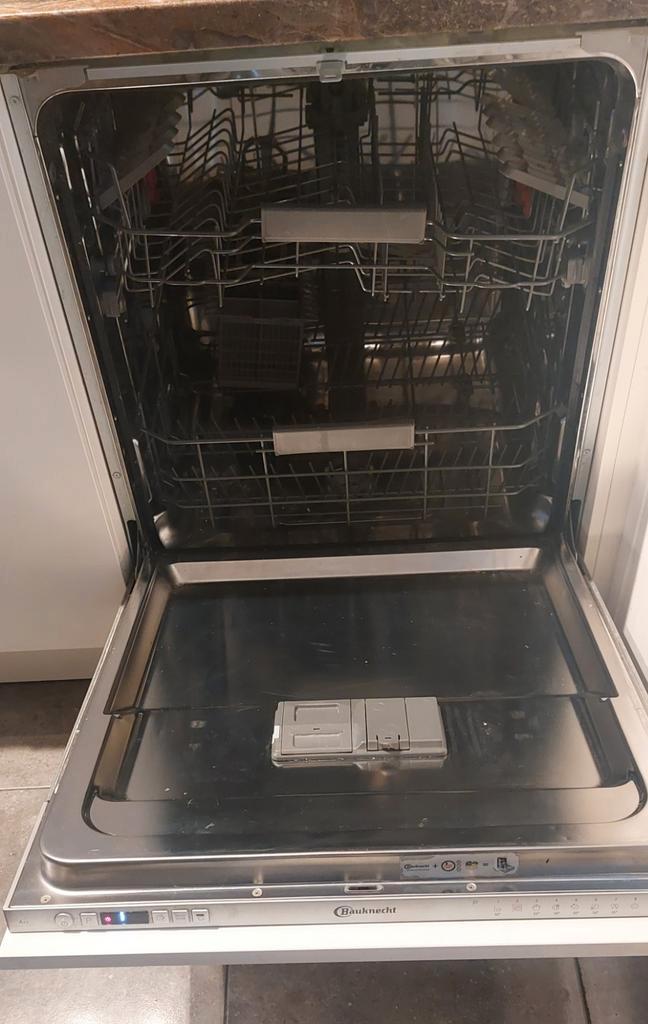 BKIC3C26 Bauknecht vaatwasser, Witgoed en Apparatuur, Vaatwasmachines, Zo goed als nieuw, Energieklasse A of zuiniger, Ophalen