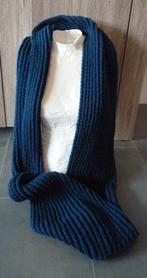 Nieuwe, handgebreide, volwassenensjaal, Ophalen of Verzenden, Nieuw, Maat 38/40 (M), Sjaal