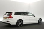 Volvo V60 2.0 T5 Momentum 250PK Automaat Pano Carplay Clima, 15 km/l, Euro 6, 4 cilinders, Wit