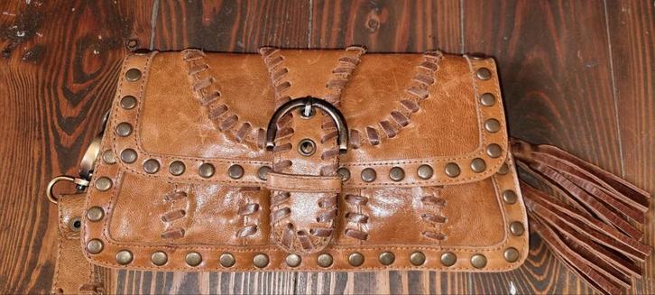 Leren Clutch met Details, Sieraden, Tassen en Uiterlijk, Tassen | Damestassen, Zo goed als nieuw, Avondtasje, Bruin, Ophalen of Verzenden
