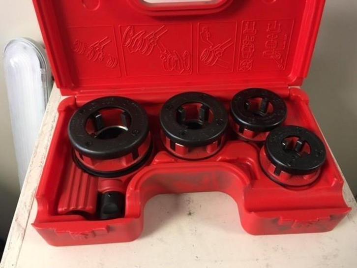 276. Rothenberg draadsnijset 1/2 3/4 1 en 11/4 met ratel, Hobby en Vrije tijd, Overige Hobby en Vrije tijd, Nieuw, Ophalen of Verzenden