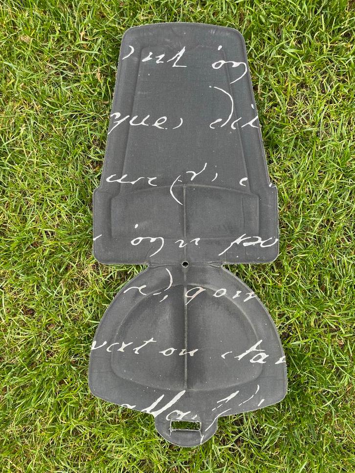 BOBIKE Fietszitje Bekleding - Zwart met Tekst, Fietsen en Brommers, Fietsaccessoires | Overige Fietsaccessoires, Zo goed als nieuw