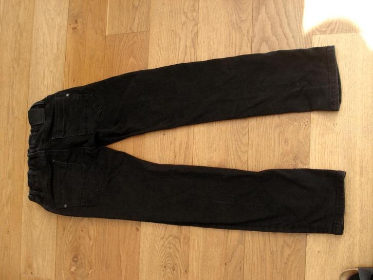 Jongens jeans met stretch zwart maat 146, Kinderen en Baby's, Kinderkleding | Maat 146, Zo goed als nieuw, Jongen, Broek, Ophalen of Verzenden