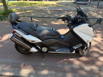 Tmax 530 Italian Turbo !! beschikbaar voor biedingen