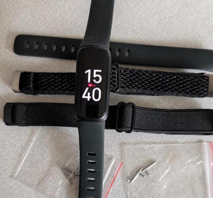 FitBit inspire 3, Sieraden, Tassen en Uiterlijk, Activity trackers, Zo goed als nieuw, Android, Zwart, Waterdicht, Ophalen