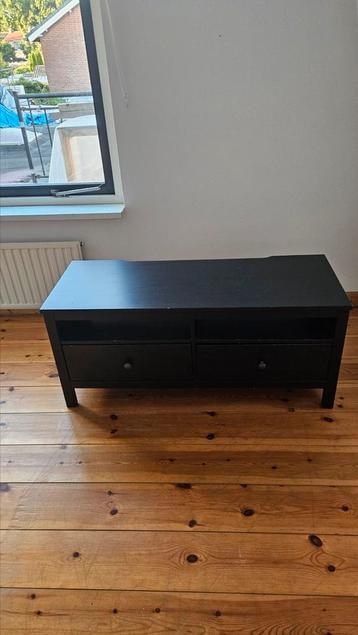 Televisie meubel  beschikbaar voor biedingen