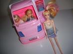 barbie met ijscocamper +shelly,s +acc, Kinderen en Baby's, Speelgoed | Poppen, Ophalen, Zo goed als nieuw, Barbie