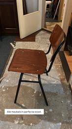 Houten schoolstoel, Ophalen, Zo goed als nieuw, Bruin, Eén