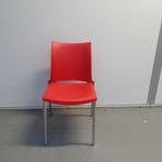 Kusch en Co stapelstoel - rode kunststof zitting, Huis en Inrichting, Stoelen, Ophalen, Gebruikt, Kunststof, Eén