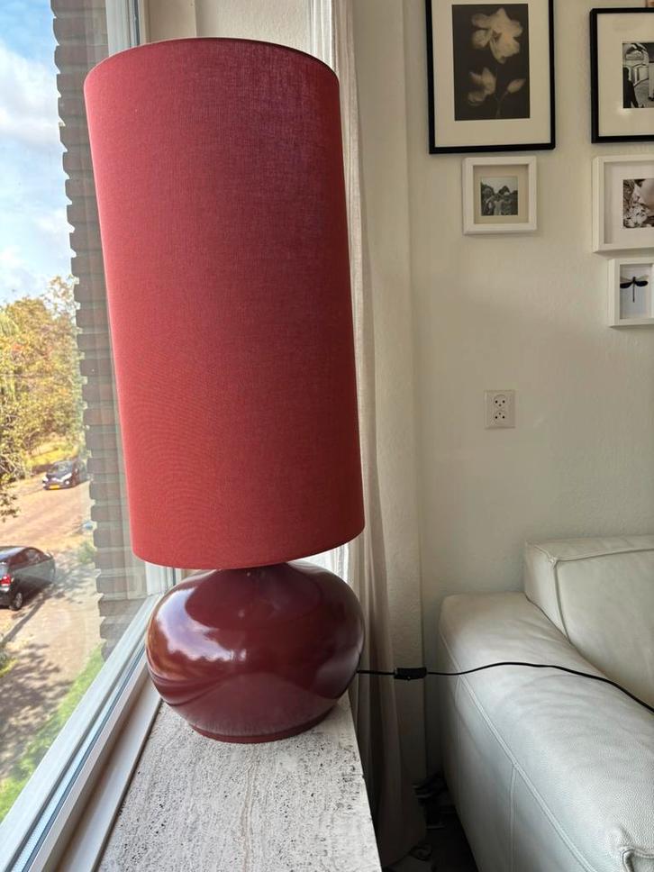 Burgundy lamp, Huis en Inrichting, Lampen | Tafellampen, Zo goed als nieuw, Ophalen
