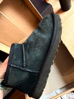 UGGS ultra mini zwart 38, Kleding | Dames, Schoenen, UGG, Zwart, Ophalen of Verzenden, Pantoffels of Sloffen