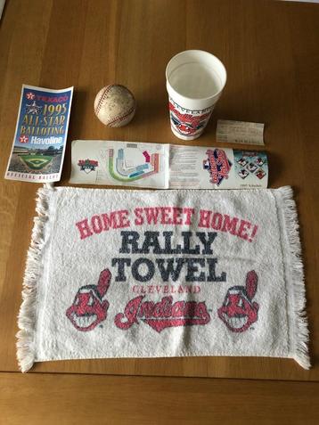 D.014 / Diverse "Cleveland Indians" verzamel item's (1995) beschikbaar voor biedingen
