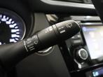 Nissan Qashqai 1.6 N-Connecta | Trekhaak | Panoramadak | Nav, Voorwielaandrijving, 65 €/maand, Gebruikt, 4 cilinders