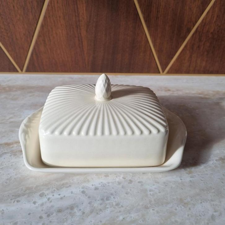 Wedgwood Edme botervloot, Huis en Inrichting, Keuken | Servies, Gebruikt, Overige typen, Wedgwood, Aardewerk, Ophalen of Verzenden